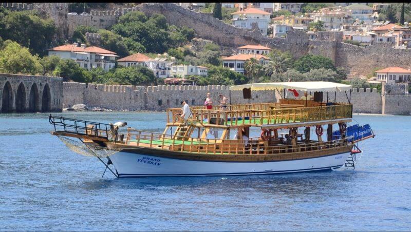 Boat tour
